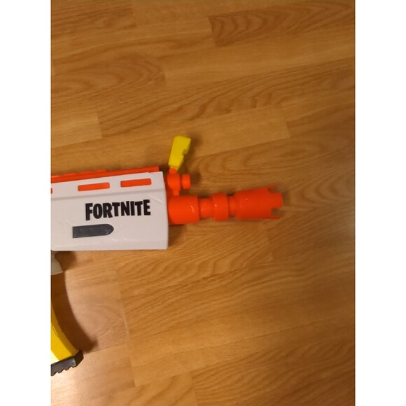 NERF Fortnite AR-DURRR Burger Dart Blaster Gun Toy - Picture 5 of 9